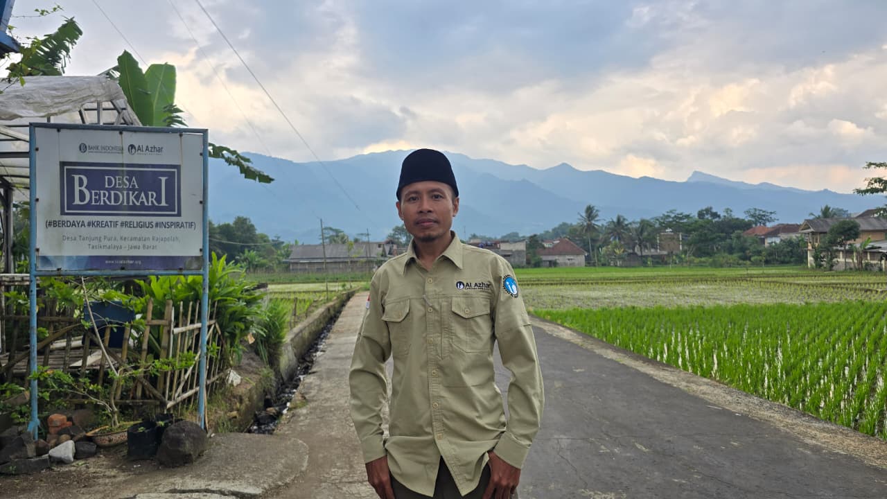 Memberdayakan Umat tak Mengenal Asal: Kisah Dhoifur Rohman